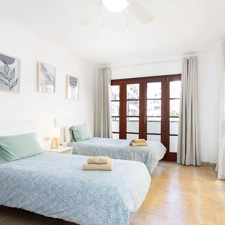 Home2book Stylish Apt, Near Cristianos *