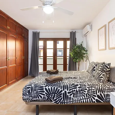 Home2book Stylish Apt, Near Cristianos